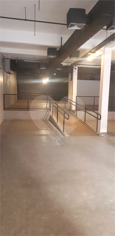 PRÉDIO  COMERCIAL DE 3 ANDARES EM PINHEIROS 
