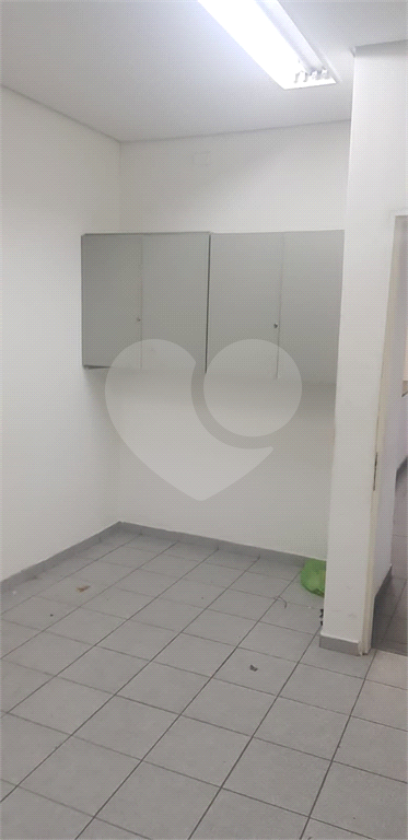 PRÉDIO  COMERCIAL DE 3 ANDARES EM PINHEIROS 