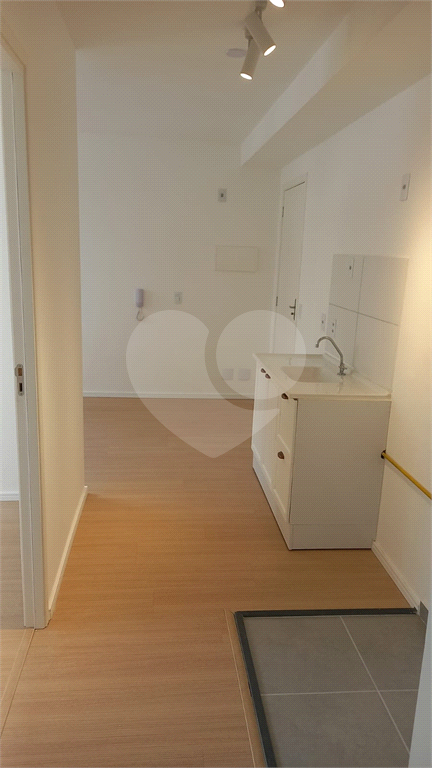 Apartamento à venda e aluguel com 2 quartos, 37m² - Foto 6