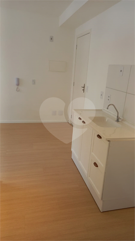 Apartamento à venda e aluguel com 2 quartos, 37m² - Foto 7