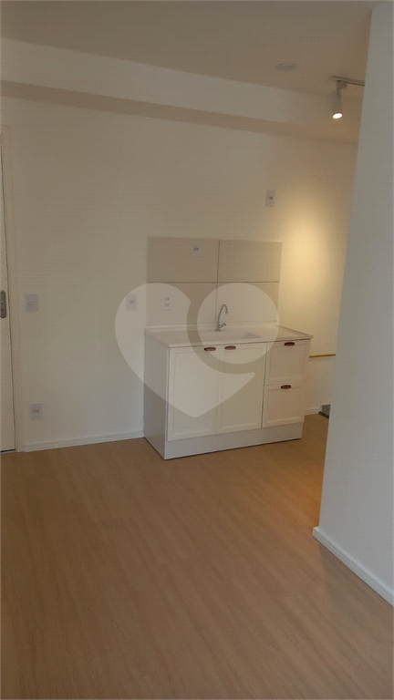 Apartamento à venda e aluguel com 2 quartos, 37m² - Foto 2