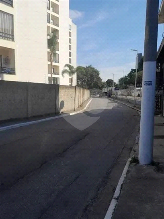 Terreno à venda na Penha - Zoneamento ZEU
