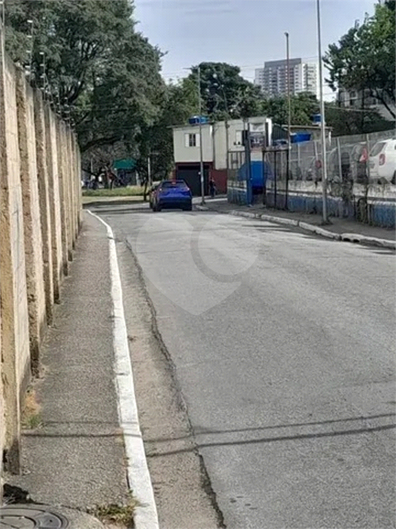 Terreno à venda na Penha - Zoneamento ZEU