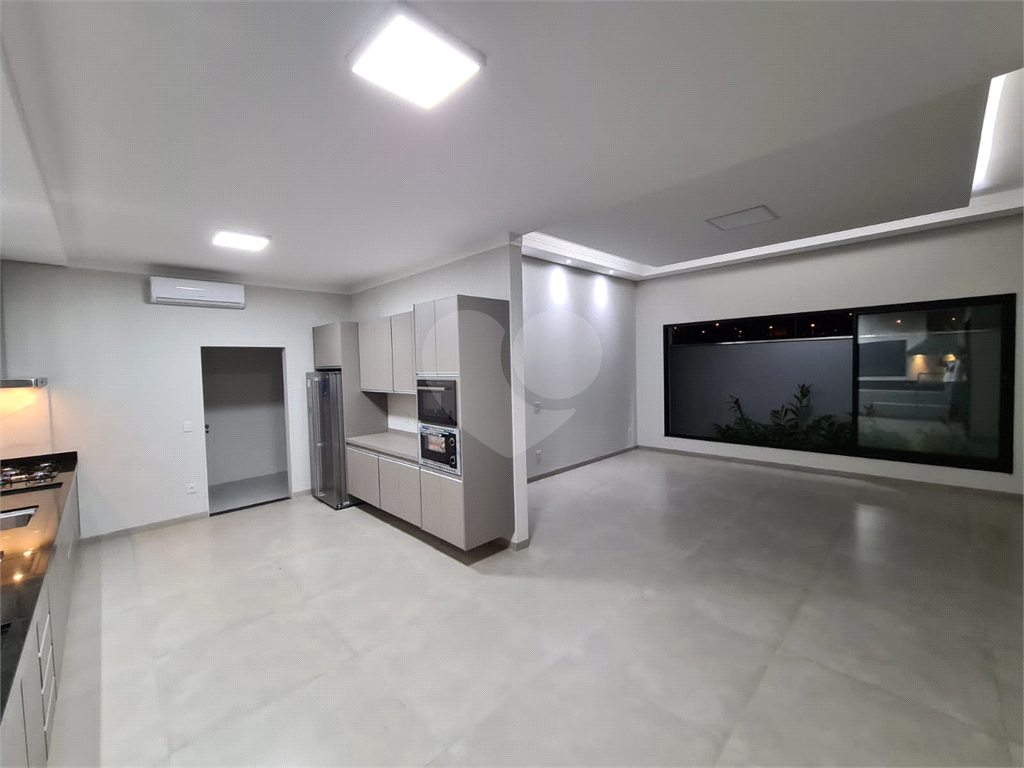 Casa para alugar com 3 quartos, 180m² - Foto 6