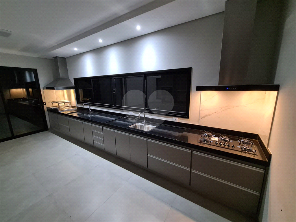 Casa para alugar com 3 quartos, 180m² - Foto 7