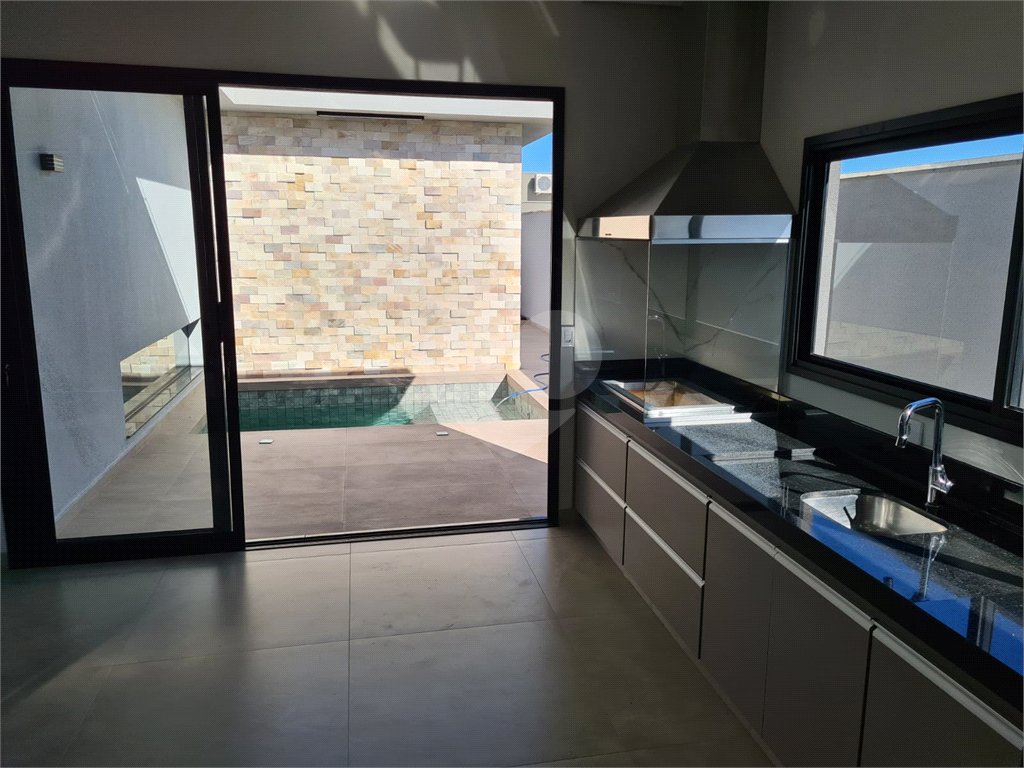 Casa para alugar com 3 quartos, 180m² - Foto 3