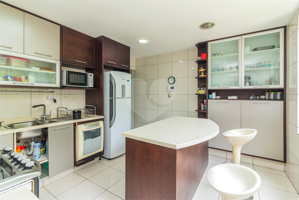 CASA em VILA MADALENA