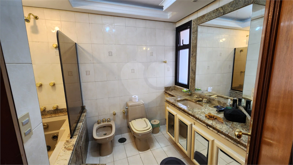 APTO 4 DORM (SUÍTES) E 5 GARAGENS NA SAÚDE