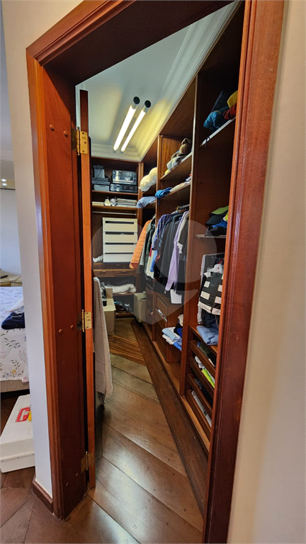 APTO 4 DORM (SUÍTES) E 5 GARAGENS NA SAÚDE