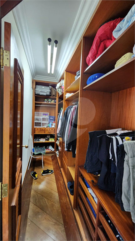 APTO 4 DORM (SUÍTES) E 5 GARAGENS NA SAÚDE