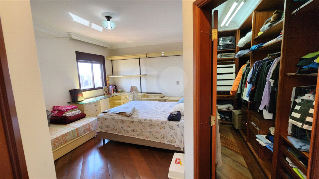 APTO 4 DORM (SUÍTES) E 5 GARAGENS NA SAÚDE