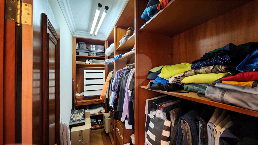 APTO 4 DORM (SUÍTES) E 5 GARAGENS NA SAÚDE