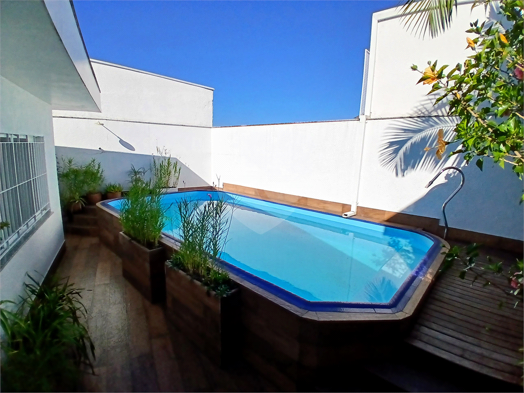 Casa térrea com piscina no bairro Palmas do Tremembé!