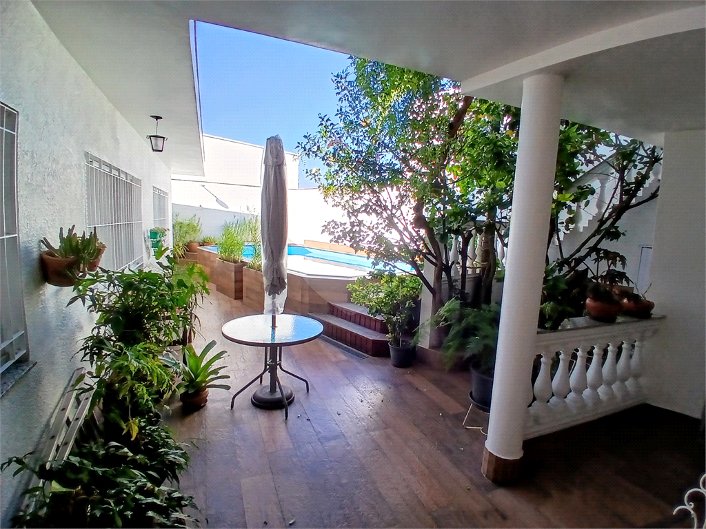 Casa térrea com piscina no bairro Palmas do Tremembé!