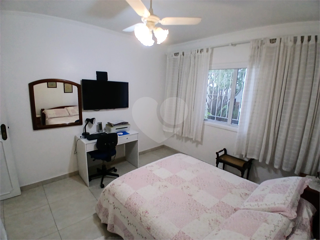 Casa térrea com piscina no bairro Palmas do Tremembé!