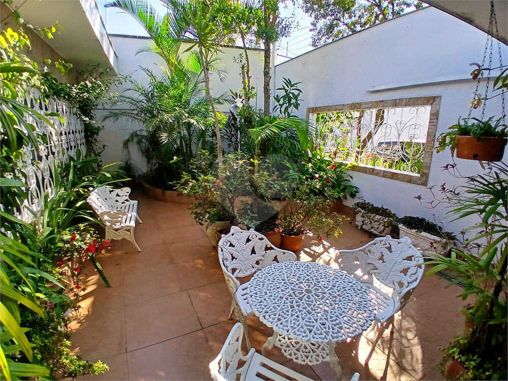 Casa térrea com piscina no bairro Palmas do Tremembé!
