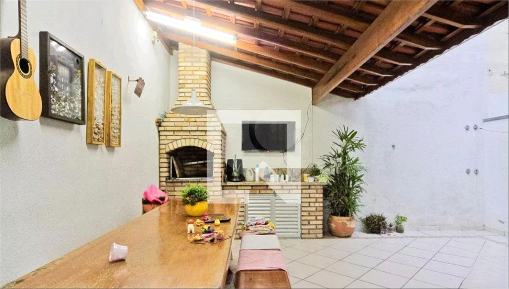 Casa à venda com 3 quartos, 240m² - Foto 16