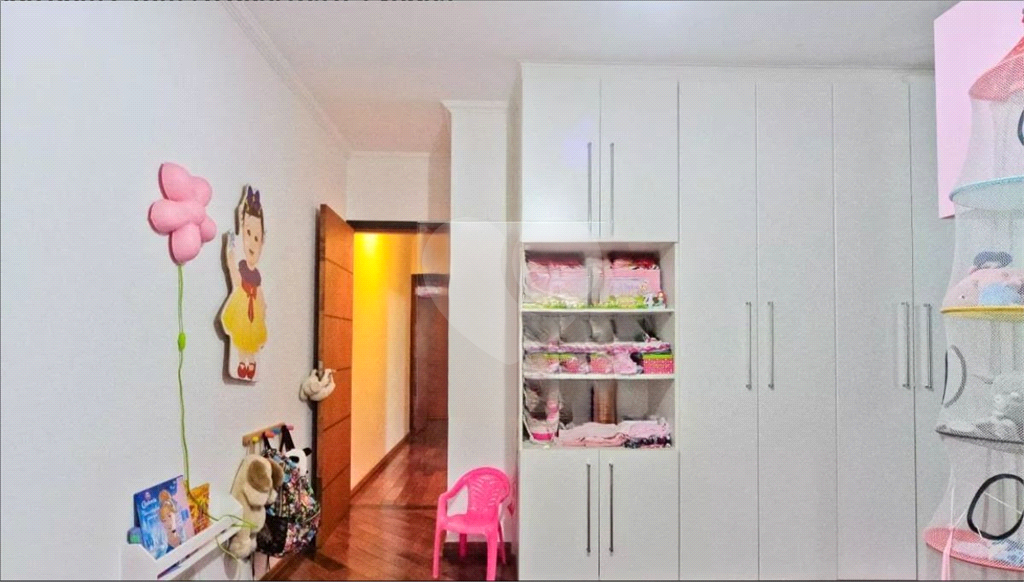 Casa à venda com 3 quartos, 240m² - Foto 8