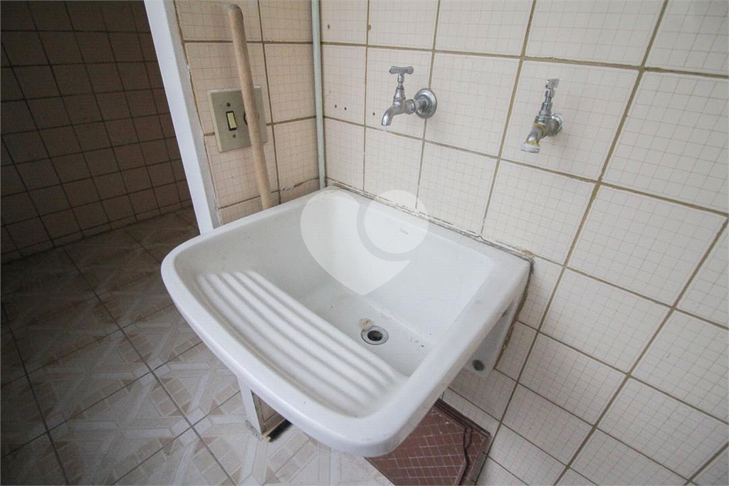 Apartamento a venda com 2 dormitórios no Bairro Vila Nova Cachoeirinha