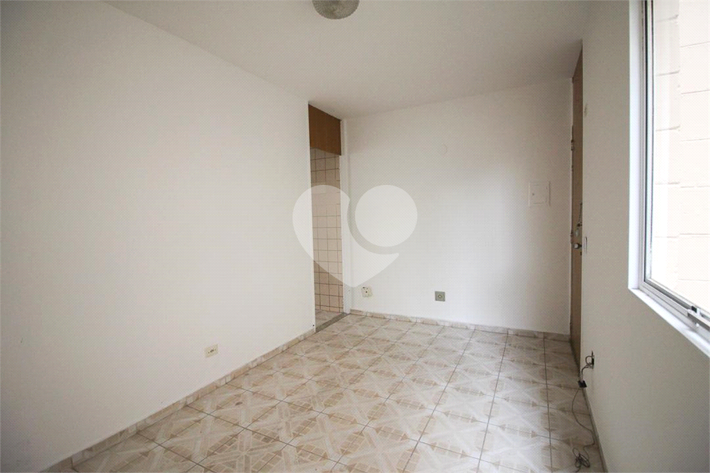 Apartamento a venda com 2 dormitórios no Bairro Vila Nova Cachoeirinha