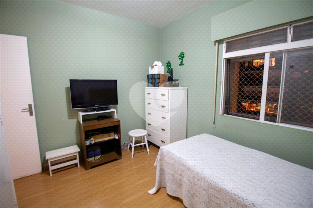 APARTAMENTO em PINHEIROS