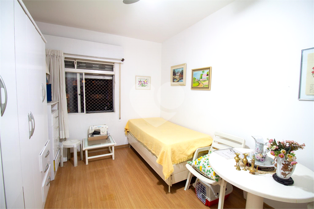 APARTAMENTO em PINHEIROS