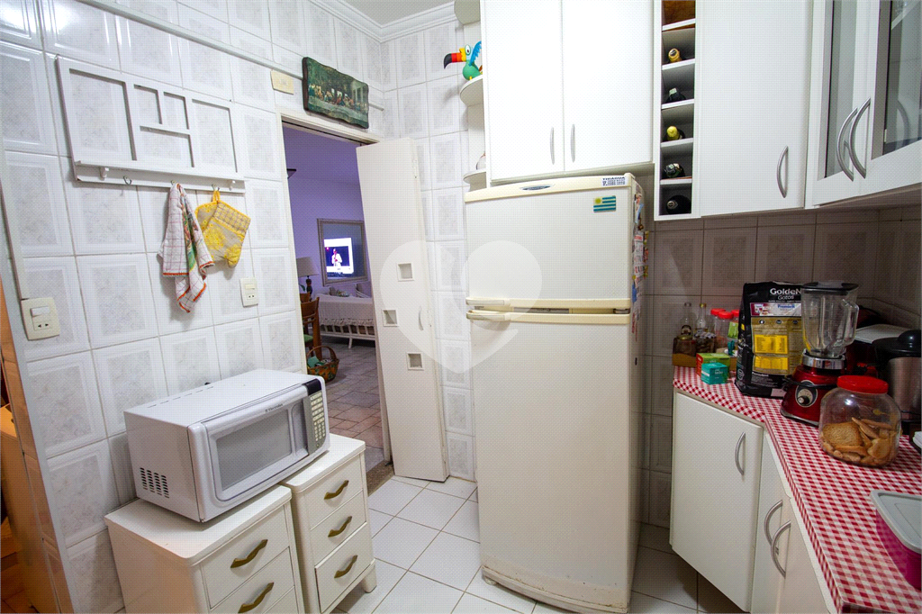 APARTAMENTO em PINHEIROS