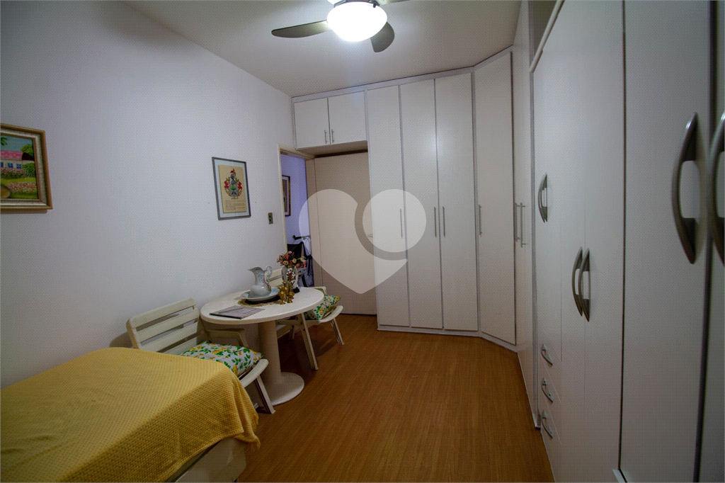 APARTAMENTO em PINHEIROS