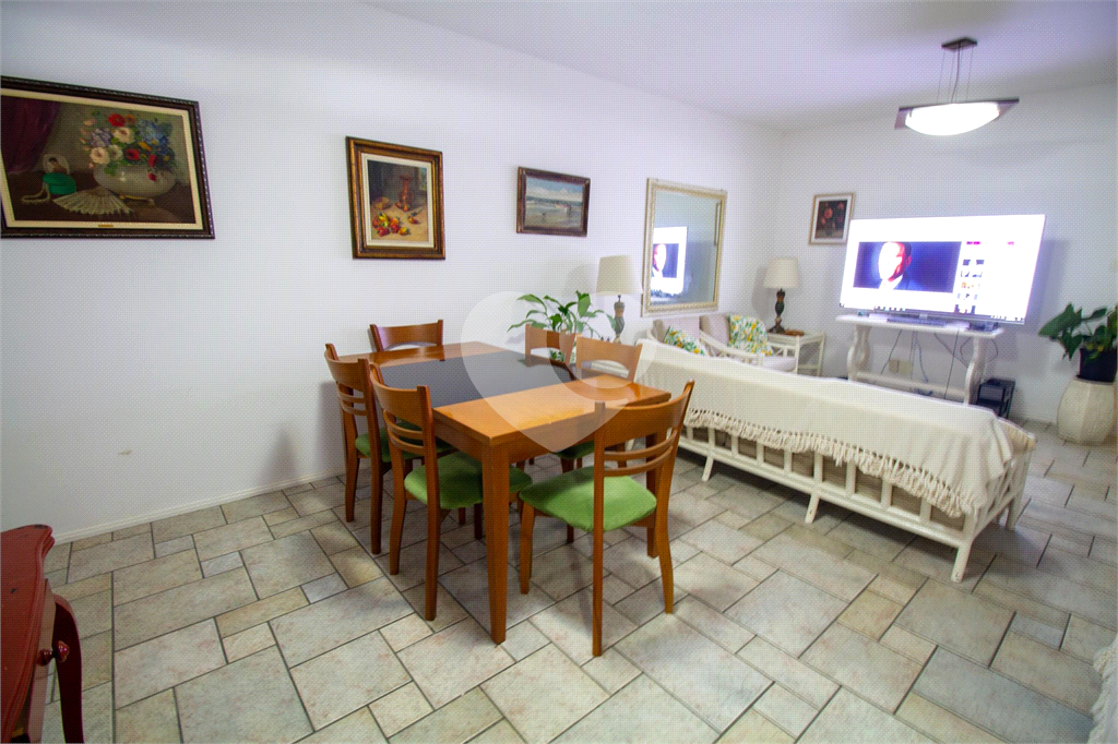 APARTAMENTO em PINHEIROS