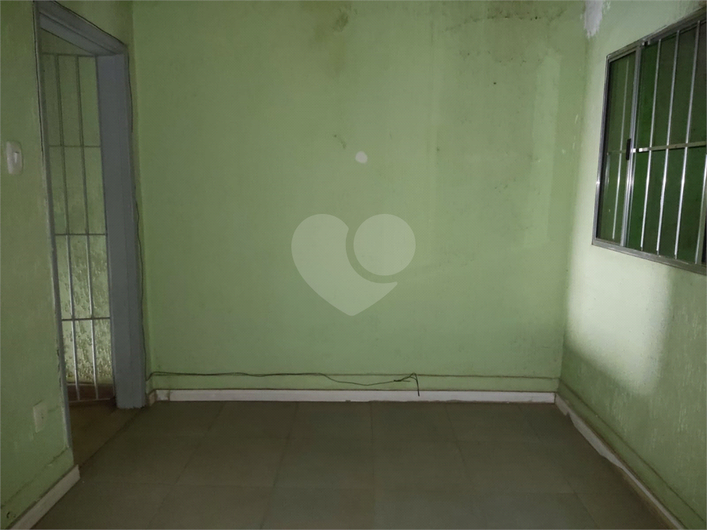 predio comercial na av coronel sezefredo fagundes.