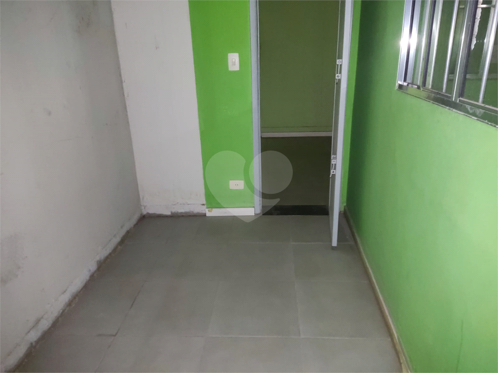 predio comercial na av coronel sezefredo fagundes.