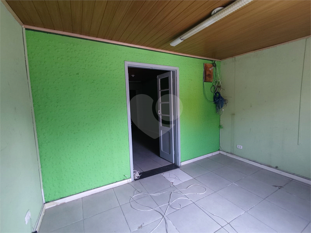 predio comercial na av coronel sezefredo fagundes.