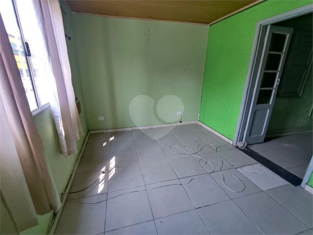 predio comercial na av coronel sezefredo fagundes.
