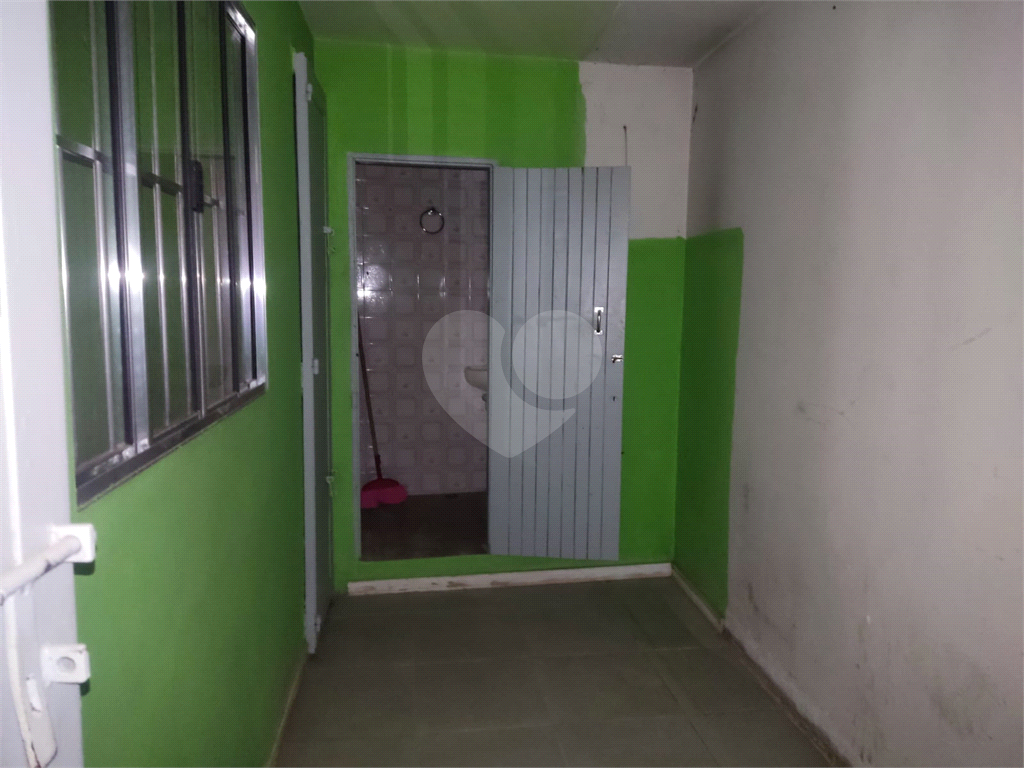 predio comercial na av coronel sezefredo fagundes.