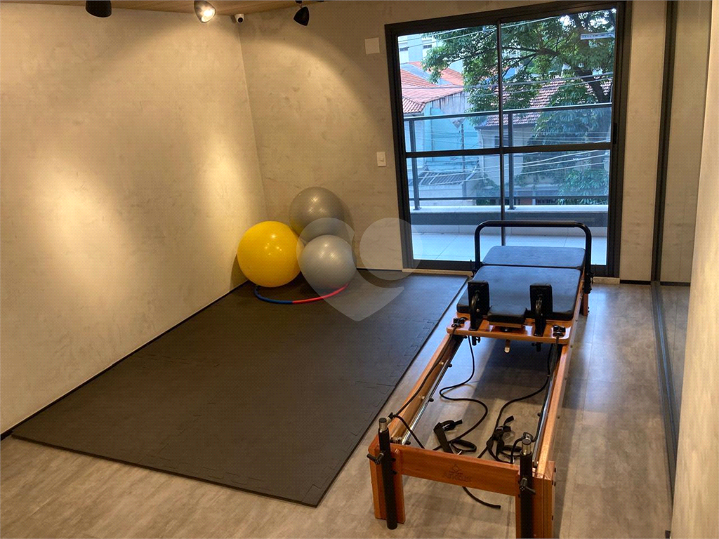 APARTAMENTO em PINHEIROS