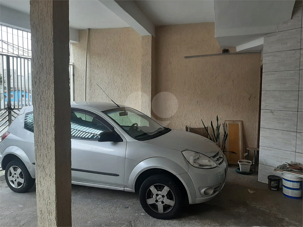 2 Casas na PARADA INGLESA com 192 m², 4 dormitórios, 1 suíte, 4 banheiros, quintal e 2 vagas