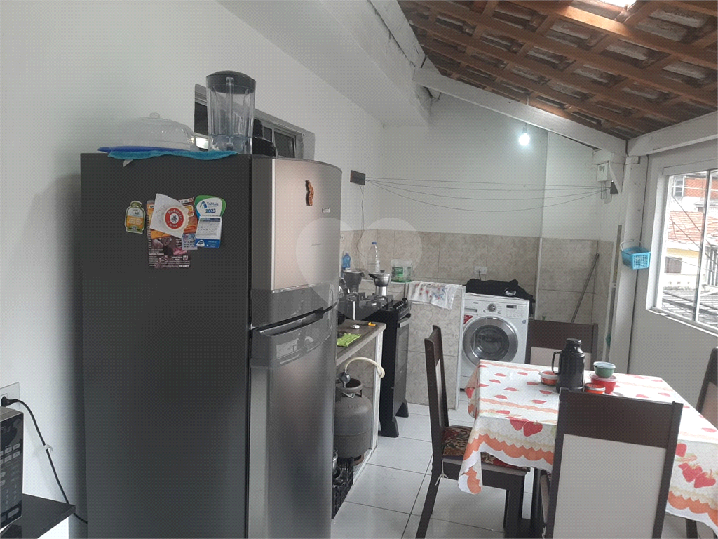 2 Casas na PARADA INGLESA com 192 m², 4 dormitórios, 1 suíte, 4 banheiros, quintal e 2 vagas