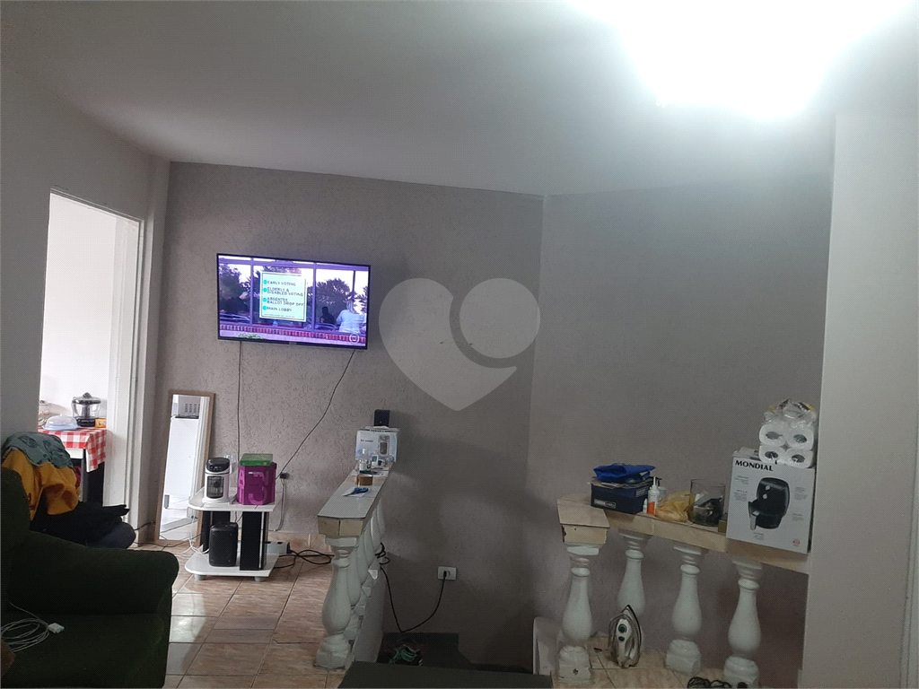 2 Casas na PARADA INGLESA com 192 m², 4 dormitórios, 1 suíte, 4 banheiros, quintal e 2 vagas