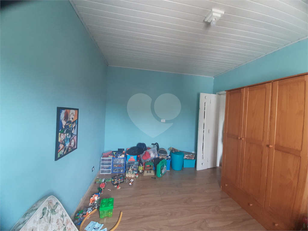 2 Casas na PARADA INGLESA com 192 m², 4 dormitórios, 1 suíte, 4 banheiros, quintal e 2 vagas