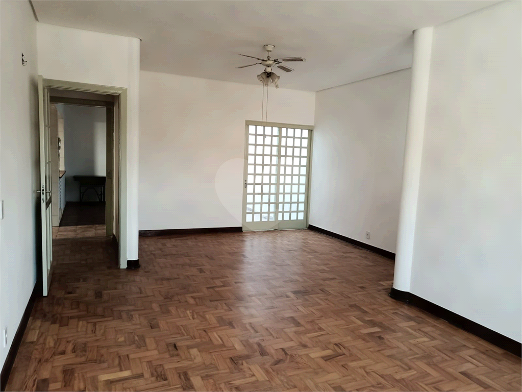 Casa à venda e aluguel com 4 quartos, 235m² - Foto 17