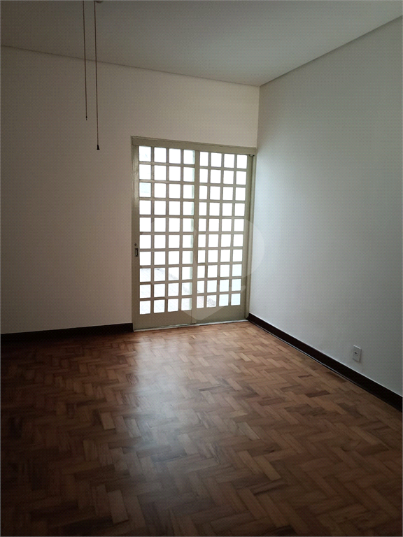 Casa à venda e aluguel com 4 quartos, 235m² - Foto 27