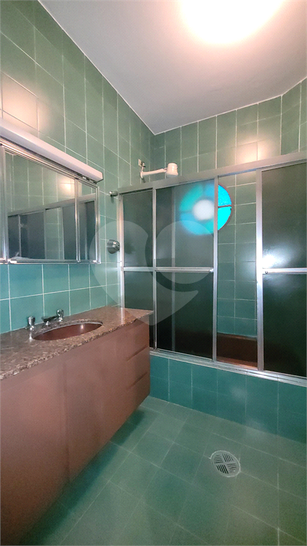 Sobrado para venda Residencial ou Comercial. Casa Verde. 217m2, 4 quartos (suítes), Quintal 3 vagas.
