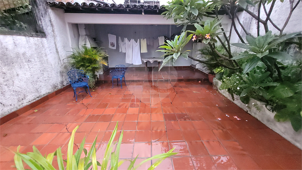 Sobrado para venda Residencial ou Comercial. Casa Verde. 217m2, 4 quartos (suítes), Quintal 3 vagas.