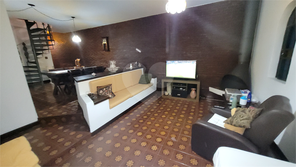 Sobrado para venda Residencial ou Comercial. Casa Verde. 217m2, 4 quartos (suítes), Quintal 3 vagas.