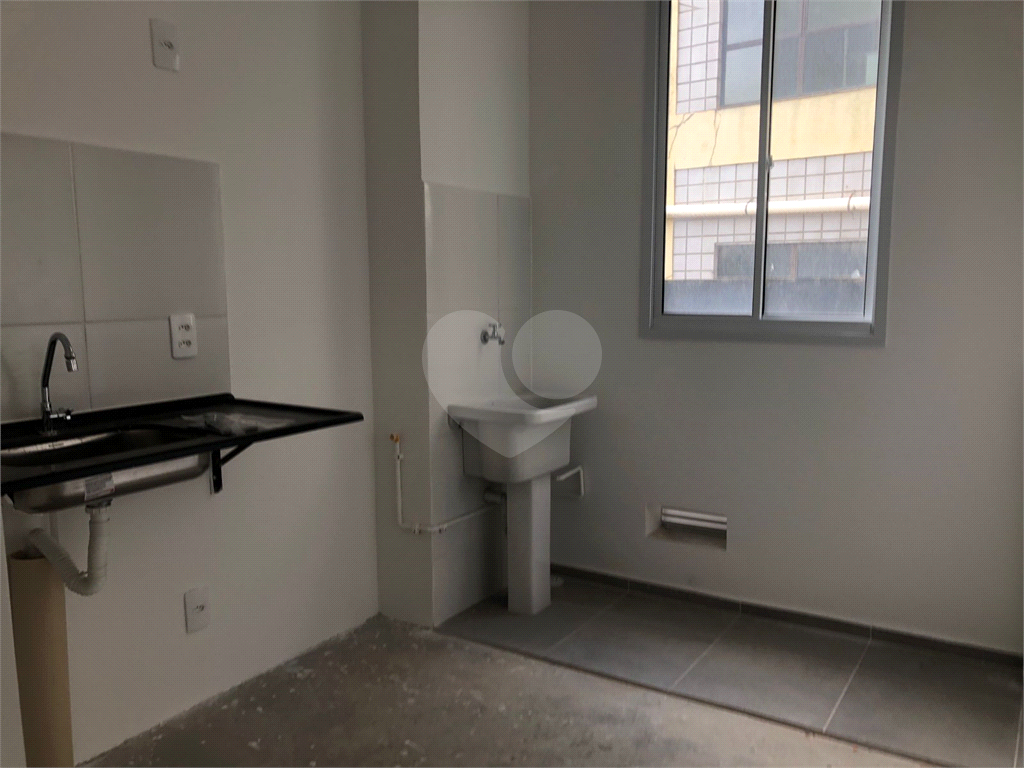 Apartamento à venda com 2 quartos, 34m² - Foto 25