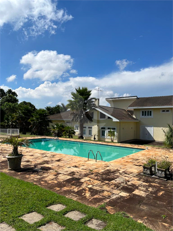 Casa à venda com 6 quartos, 1000m² - Foto 2