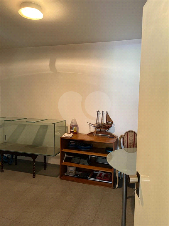 Casa à venda com 6 quartos, 1000m² - Foto 50