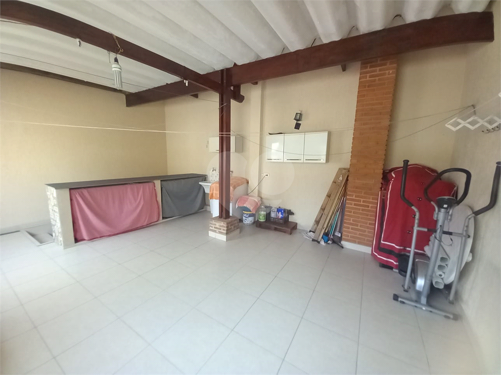 Casa à venda com 3 quartos, 200m² - Foto 24