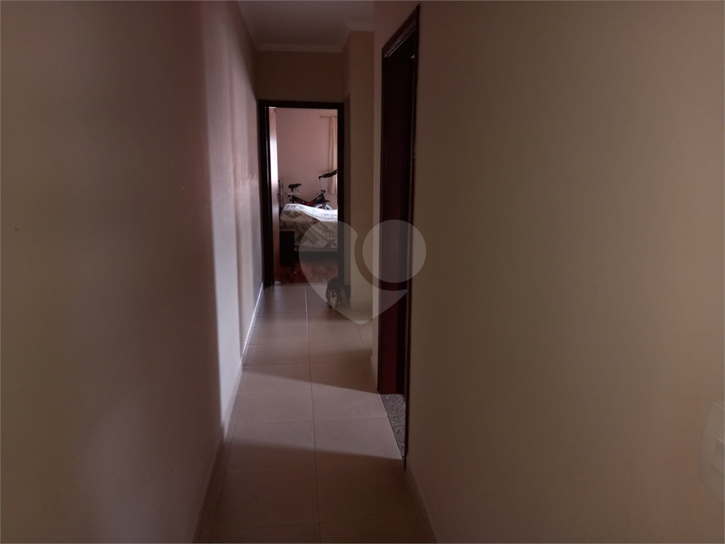 Casa à venda com 3 quartos, 200m² - Foto 16