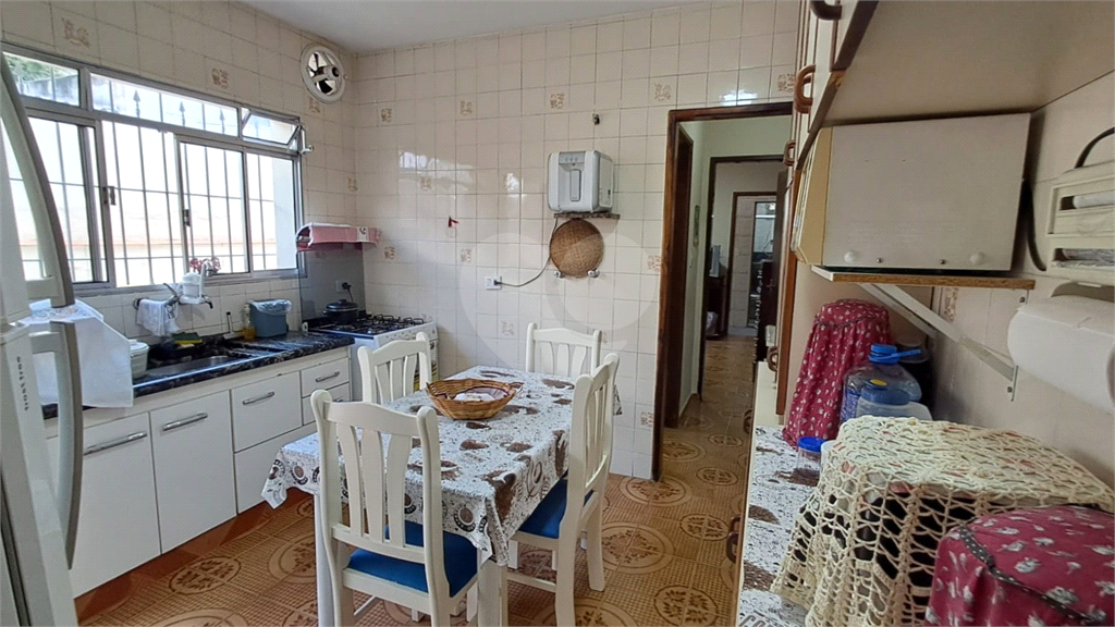 Casa Assobradada à venda | 250 m² | 3 dormitórios | 3 vagas na Parada Inglesa!
